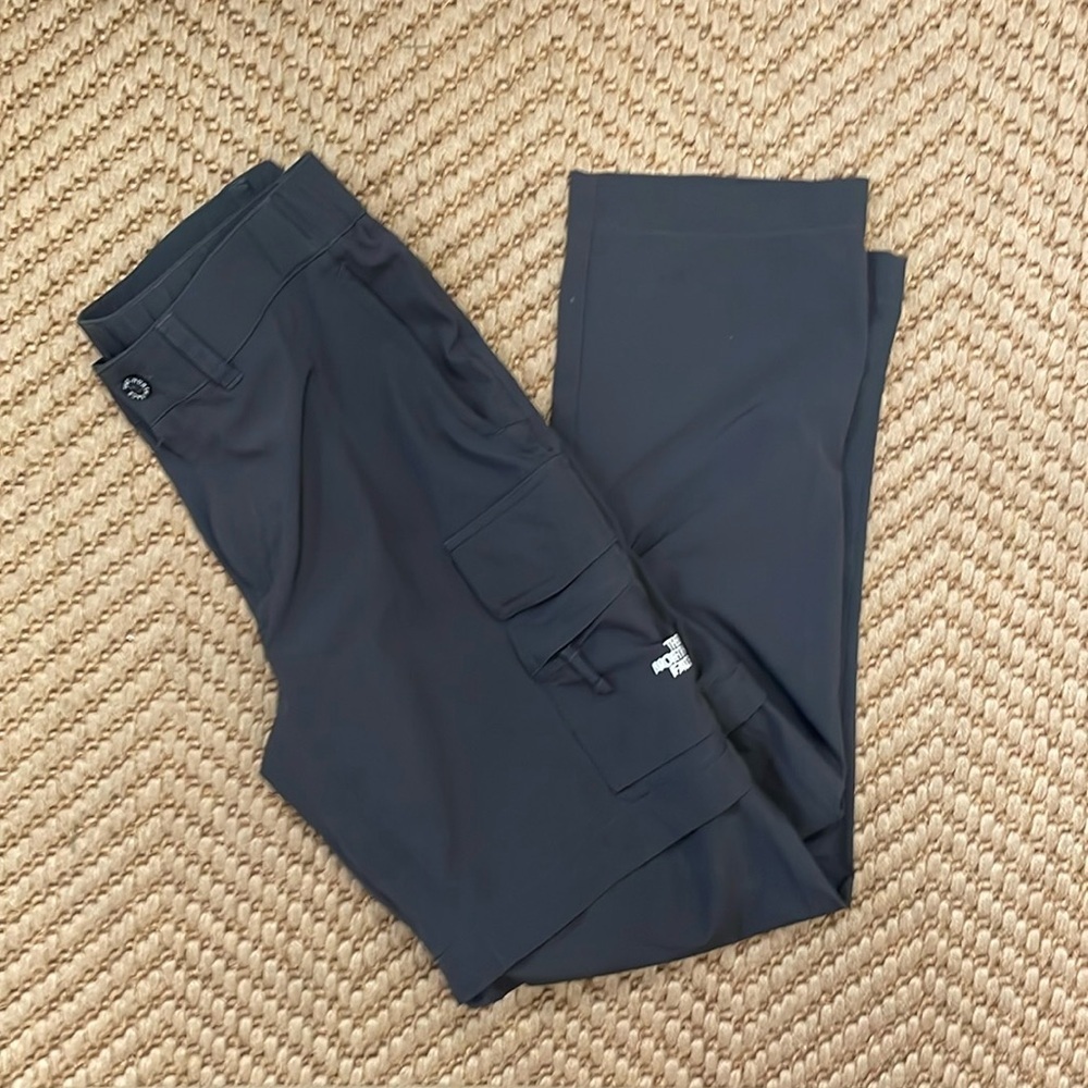 The North Face - Classic Zip Pant Shorts - Dark Grey - 32